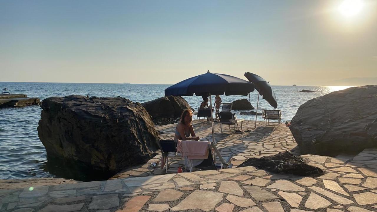 Camogli - "La Porta Rossa" - Liguria Holidays Sori Exterior photo
